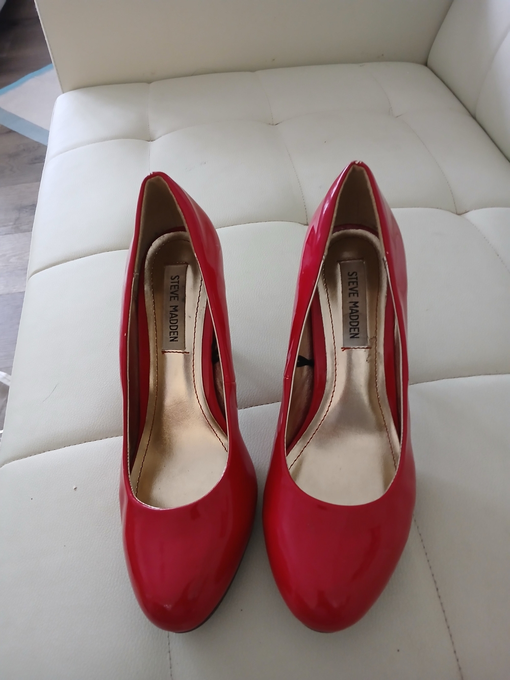 Steve Madden Red Patent Leather Women's Pumps